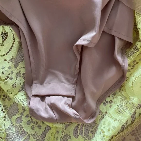 NWT For Love & Lemons Tati Lace Dress with Contrast Exposed Bodice Size XS - Picture 6 of 15